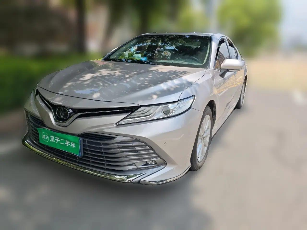 Toyota Camry 2018 2.0G Luxury Edition — миниатюра 1