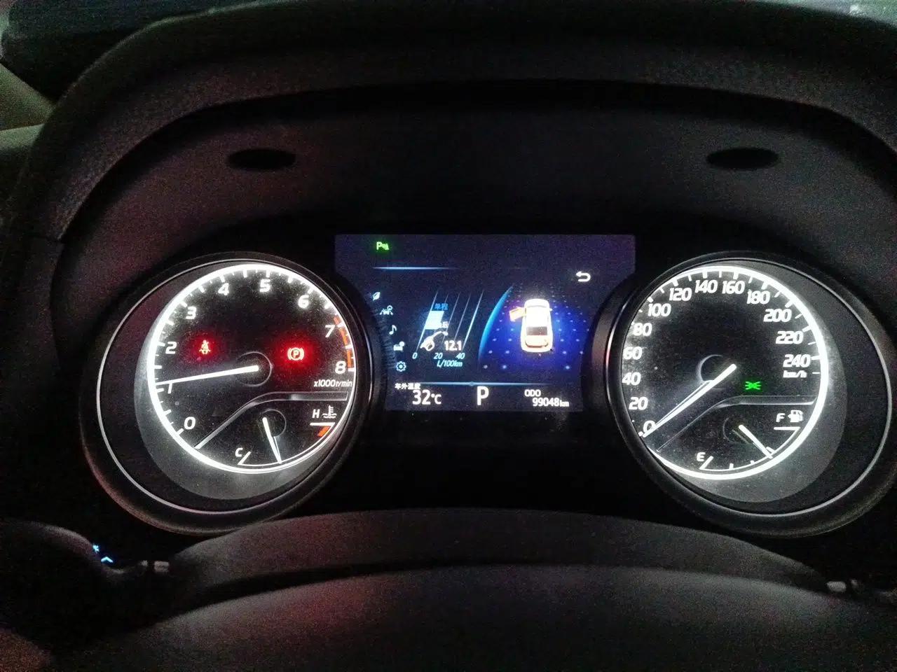 Toyota Camry 2018 2.5G Luxury Edition — миниатюра 11