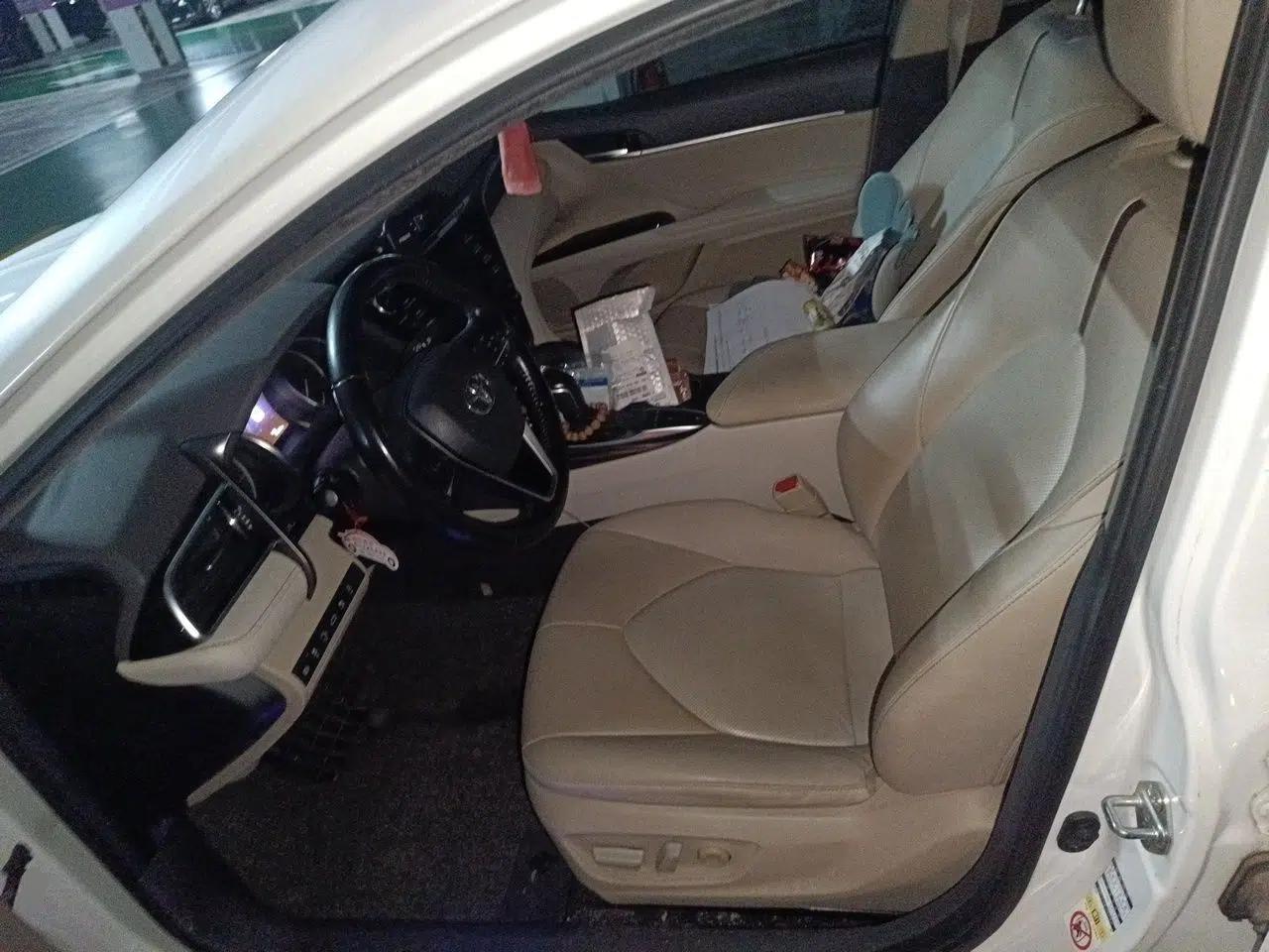 Toyota Camry 2018 2.5G Luxury Edition — миниатюра 15