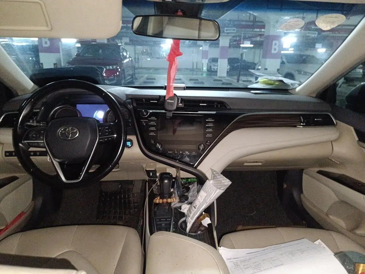 Toyota Camry 2018 2.5G Luxury Edition — миниатюра 18