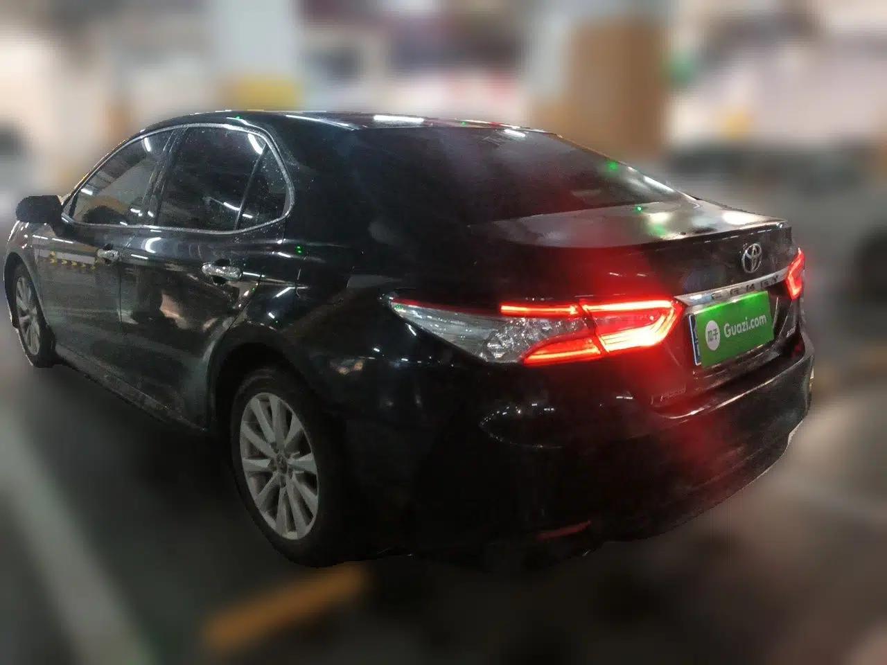 Toyota Camry 2018 2.0G Luxury Edition — миниатюра 4