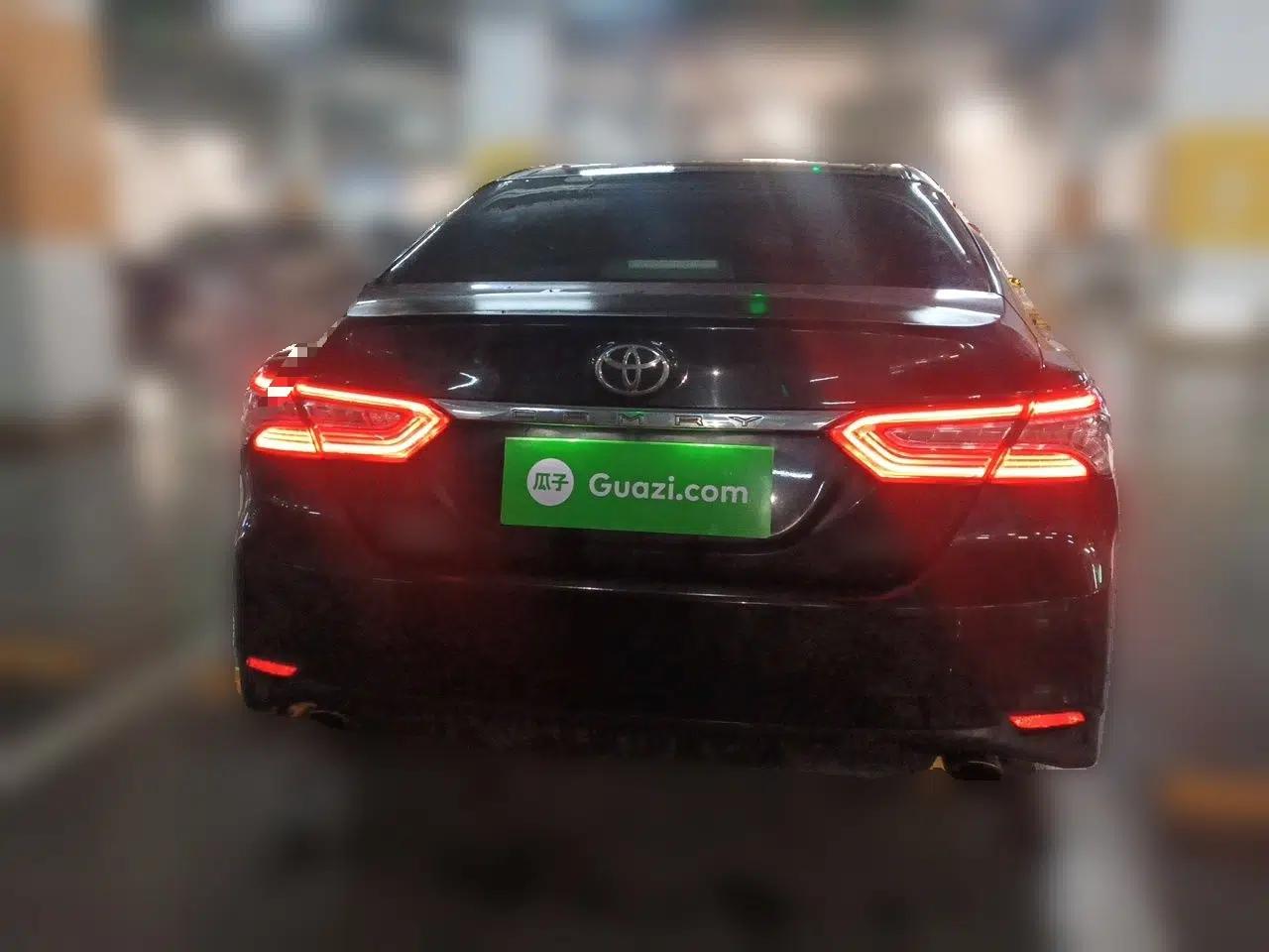 Toyota Camry 2018 2.0G Luxury Edition — миниатюра 5