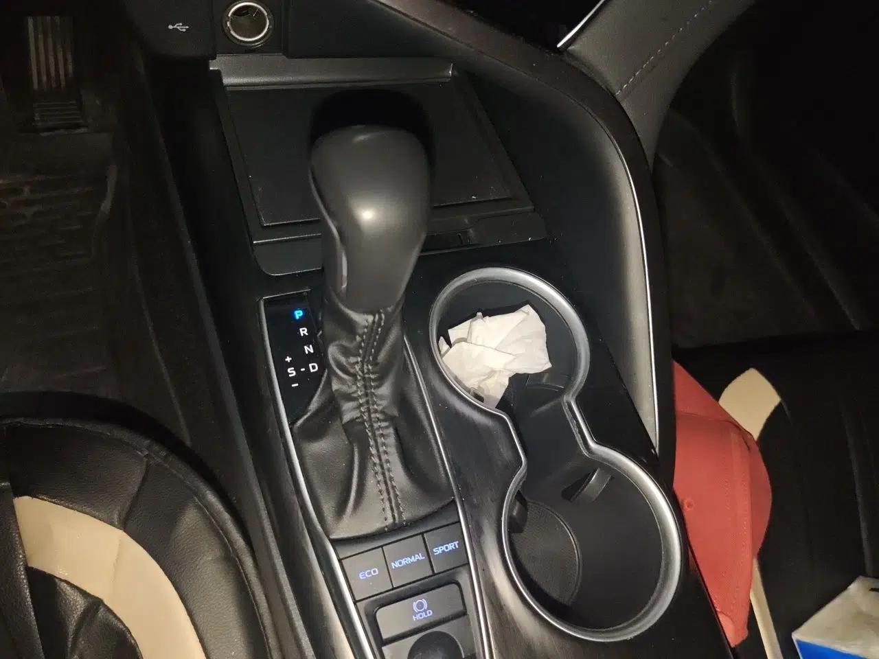 Toyota Camry 2023 2.5G Luxury Edition — миниатюра 14