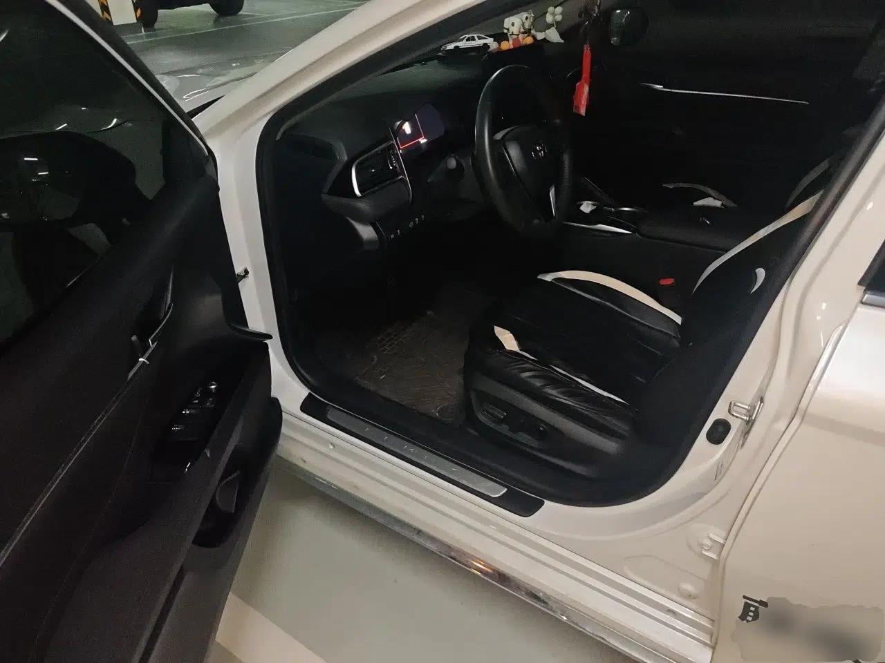Toyota Camry 2023 2.5G Luxury Edition — миниатюра 16