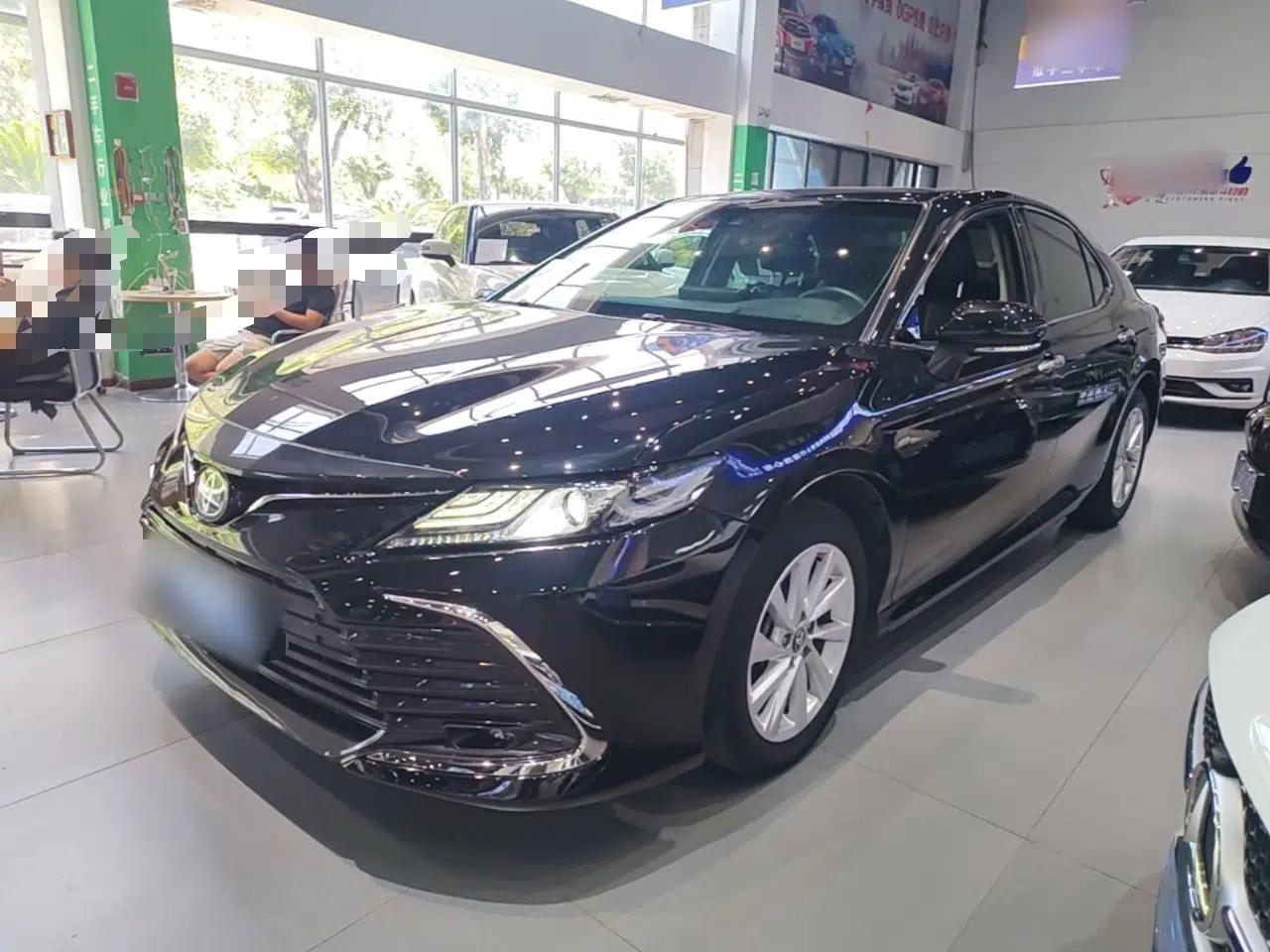 Toyota Camry 2021 2.0G Luxury Edition — миниатюра 1