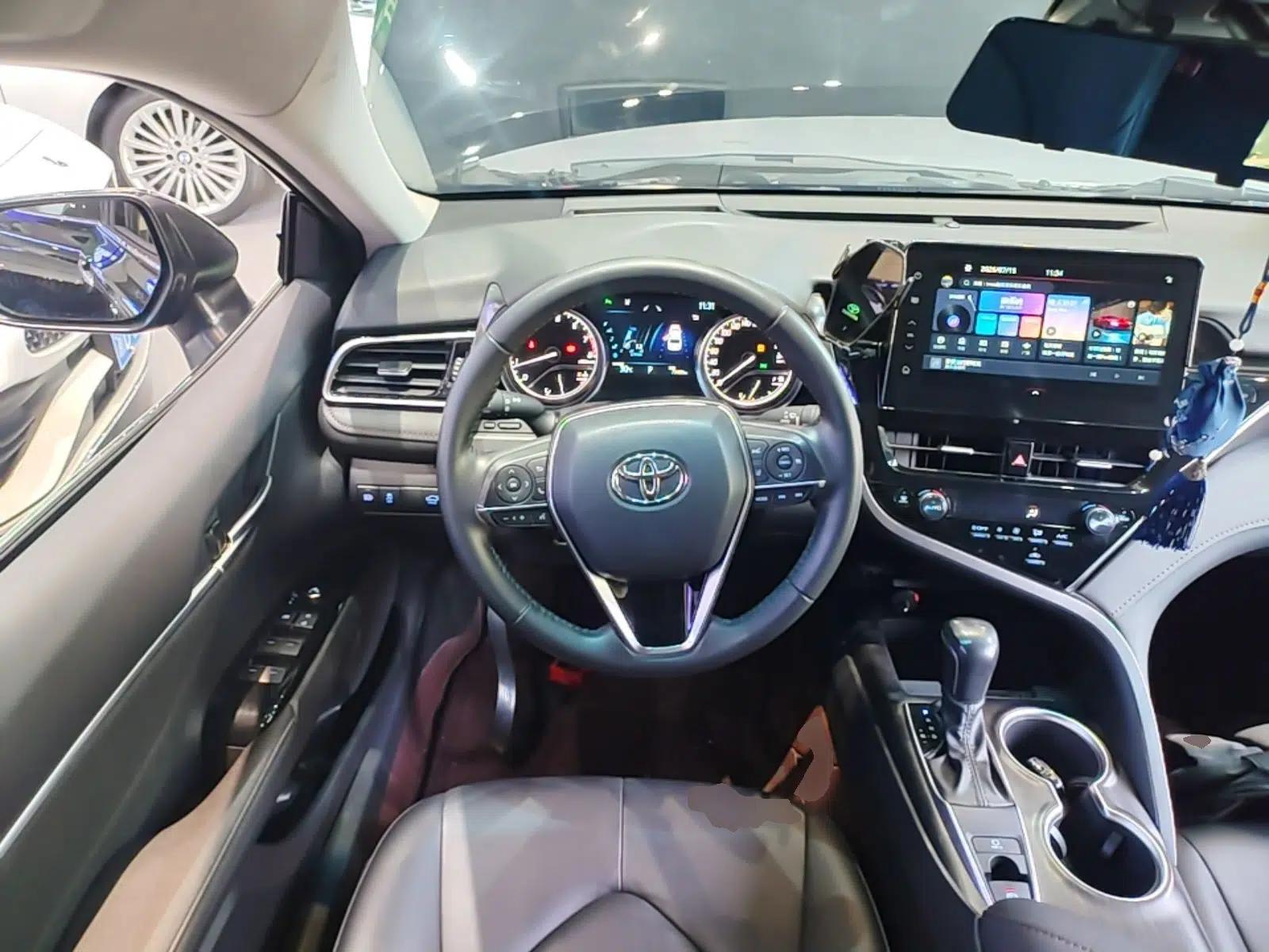 Toyota Camry 2021 2.0G Luxury Edition — миниатюра 13