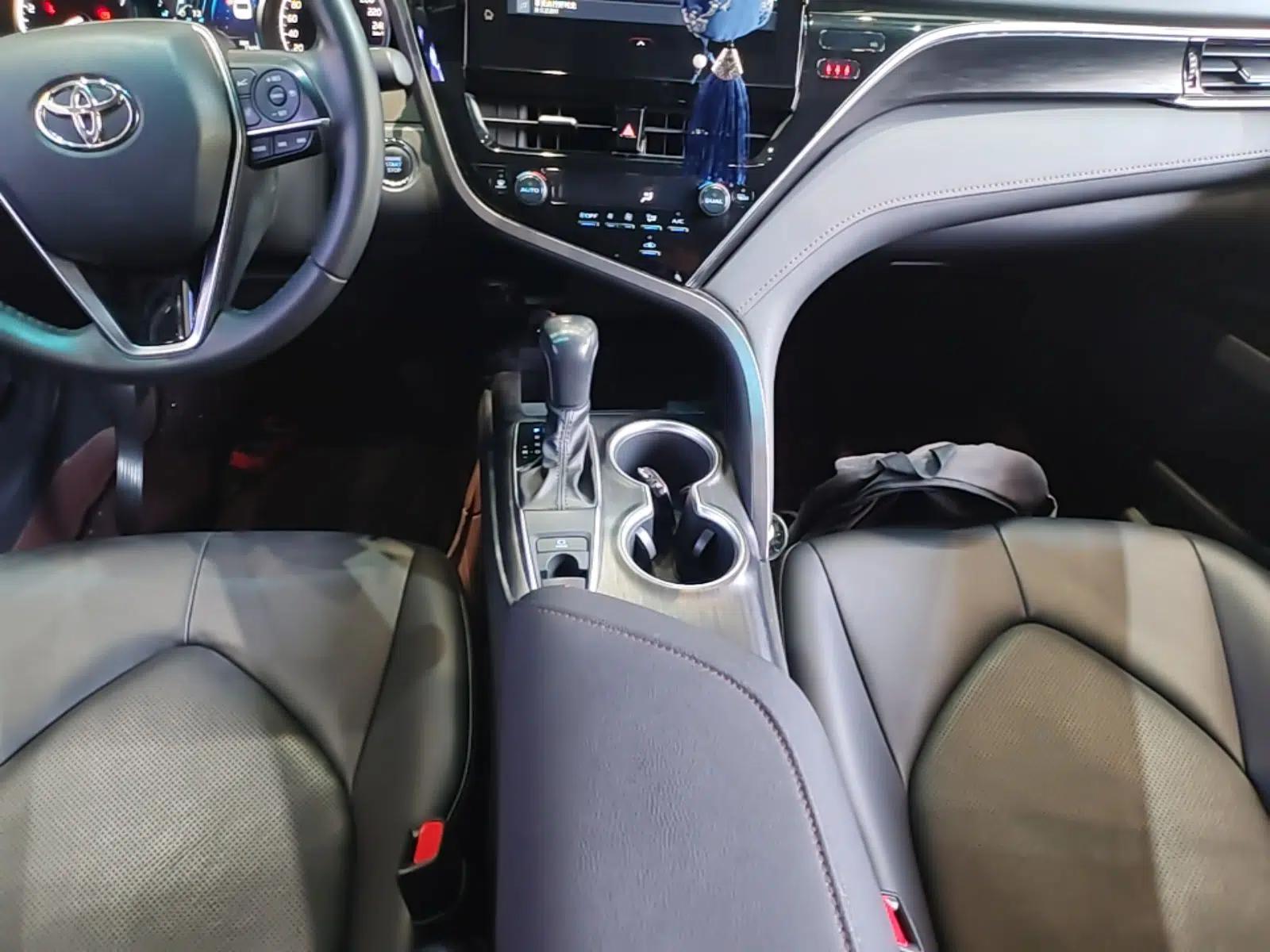Toyota Camry 2021 2.0G Luxury Edition — миниатюра 16