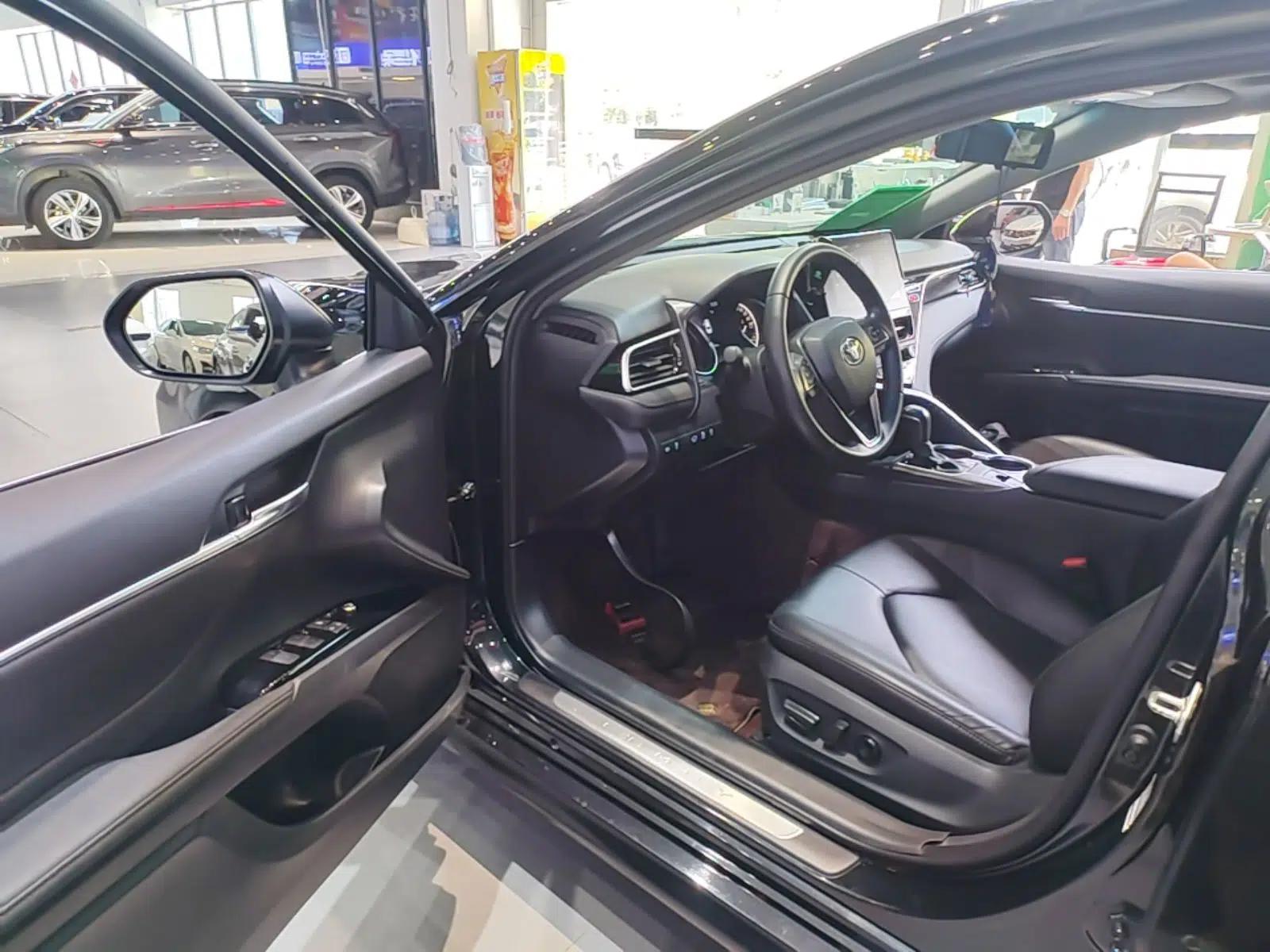Toyota Camry 2021 2.0G Luxury Edition — миниатюра 18
