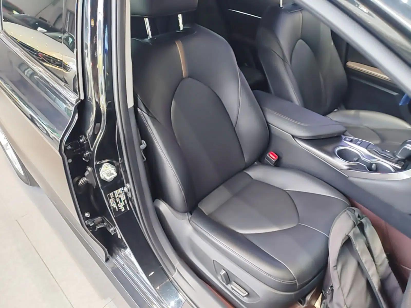 Toyota Camry 2021 2.0G Luxury Edition — миниатюра 19