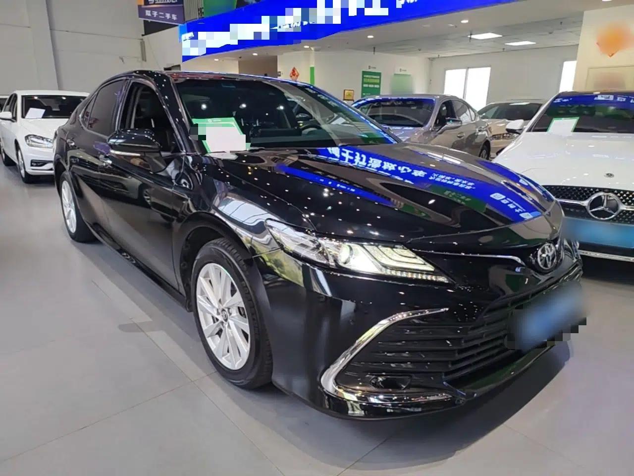 Toyota Camry 2021 2.0G Luxury Edition — миниатюра 3