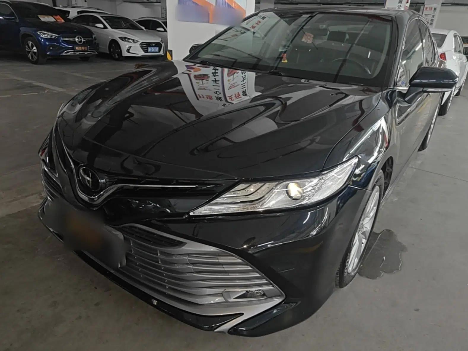 Toyota Camry 2019 Revised Version 2.0G Luxury Edition — миниатюра 1