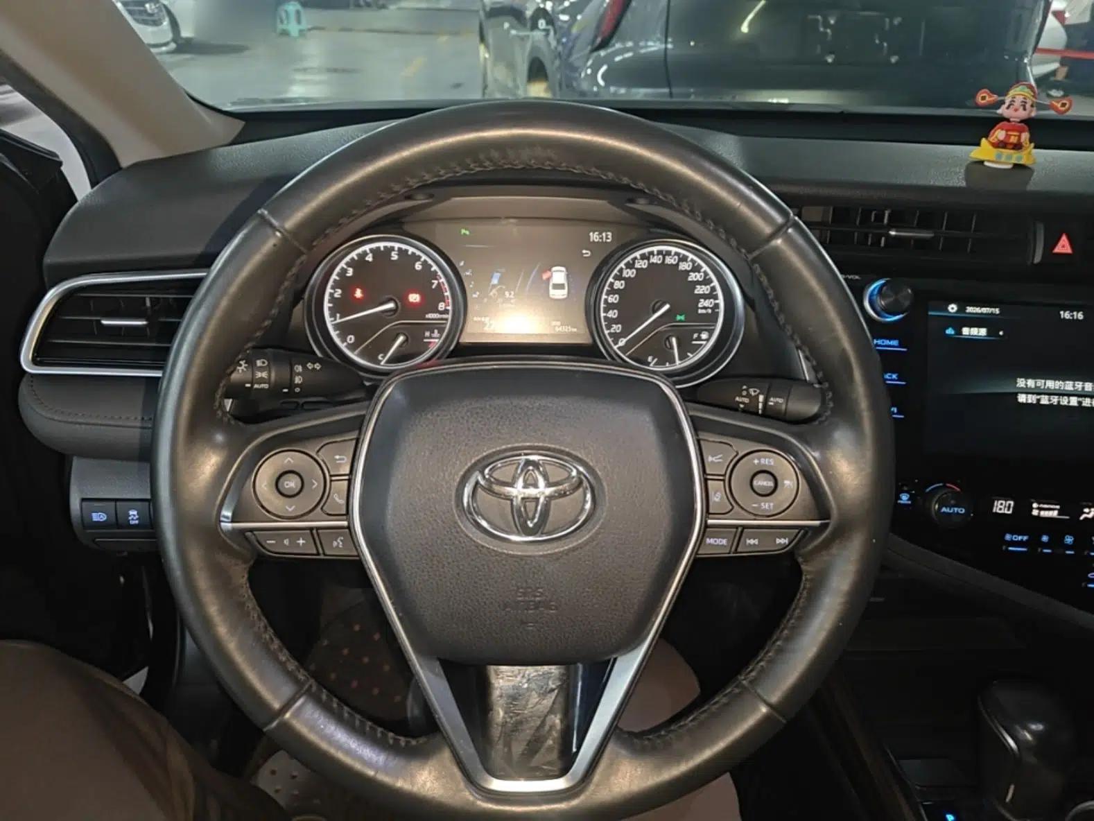 Toyota Camry 2019 Revised Version 2.0G Luxury Edition — миниатюра 13