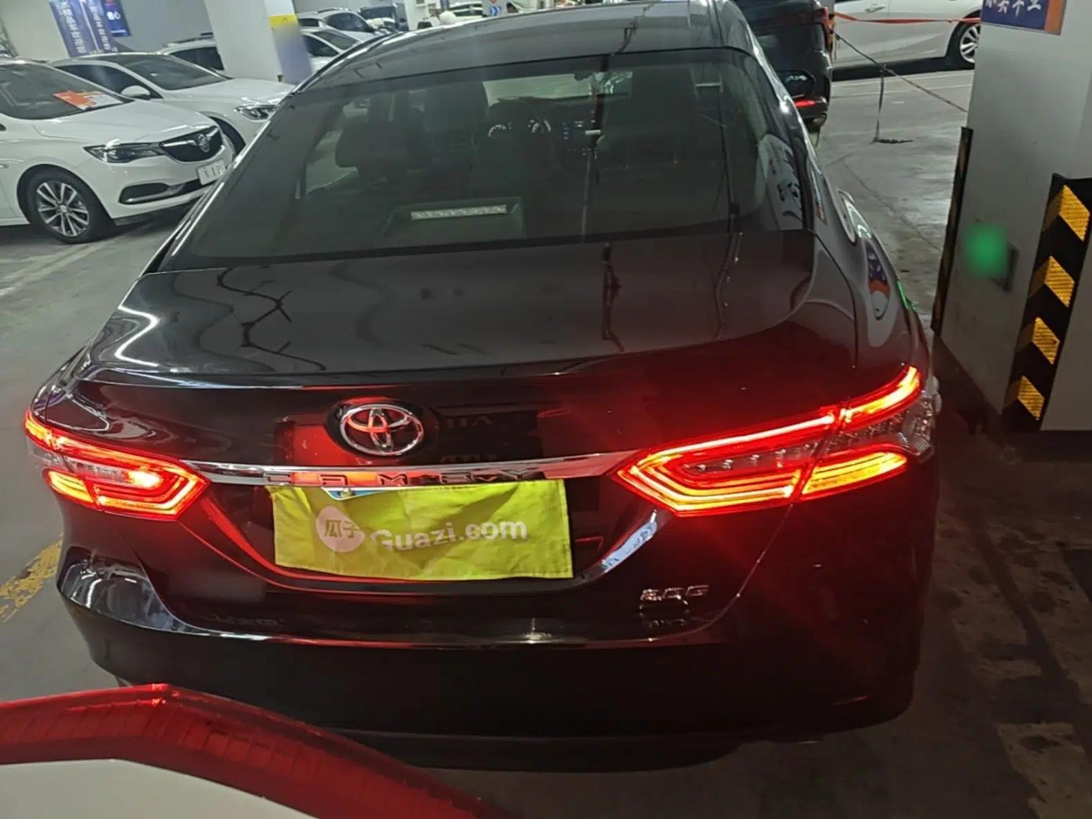 Toyota Camry 2019 Revised Version 2.0G Luxury Edition — миниатюра 5