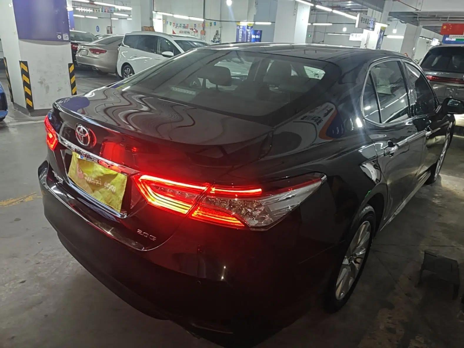 Toyota Camry 2019 Revised Version 2.0G Luxury Edition — миниатюра 6