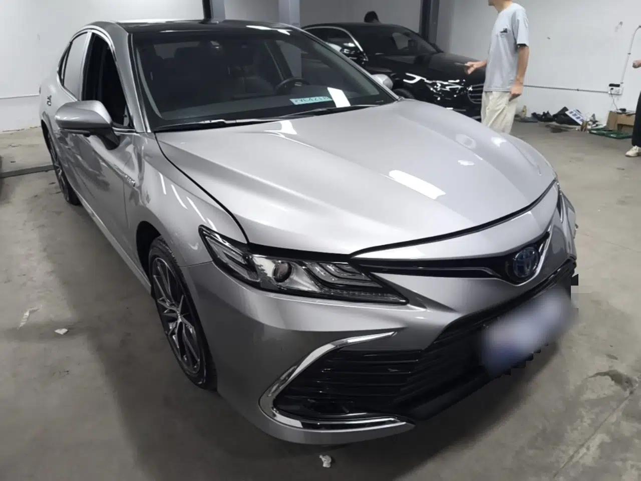 Toyota Camry 2021 Dual-Motor 2.5HG Luxury Edition — миниатюра 12