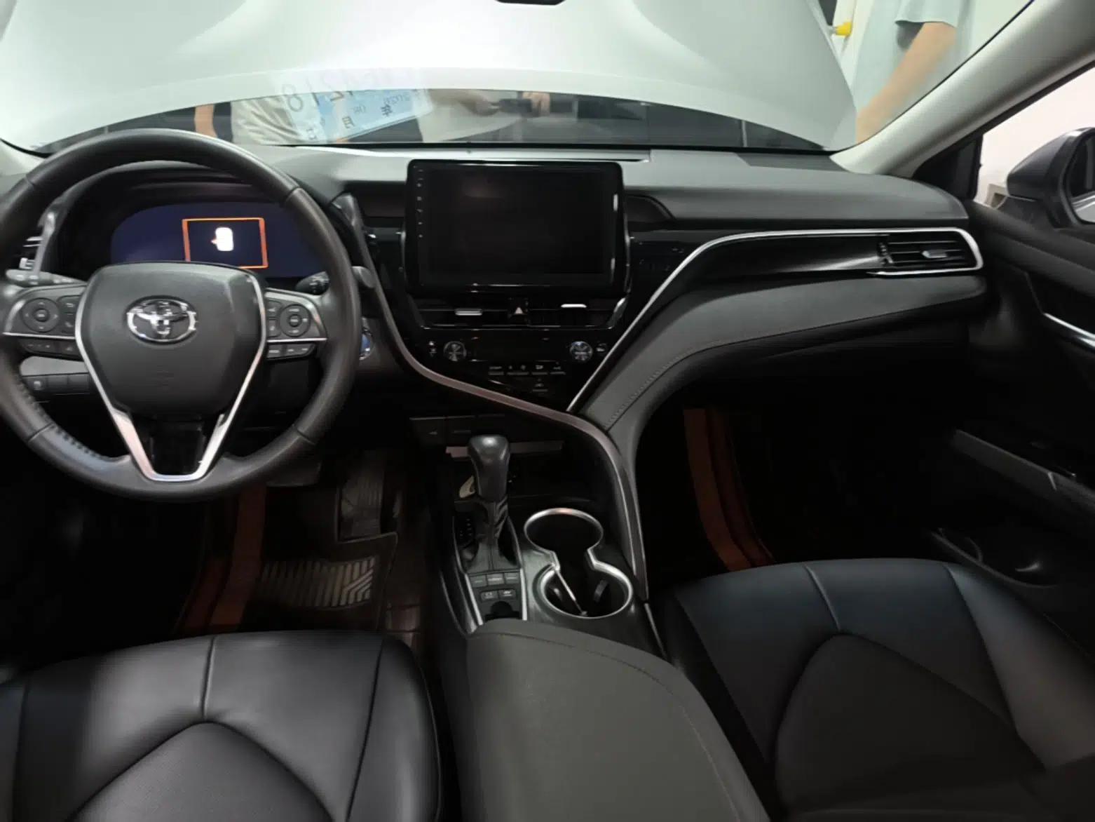 Toyota Camry 2021 Dual-Motor 2.5HG Luxury Edition — миниатюра 17