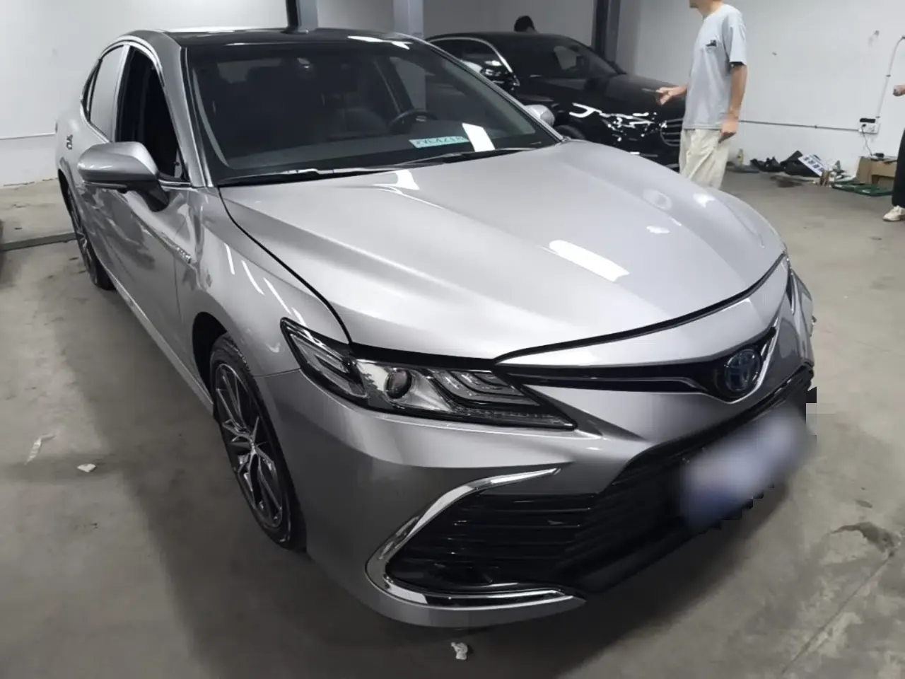 Toyota Camry 2021 Dual-Motor 2.5HG Luxury Edition — миниатюра 3