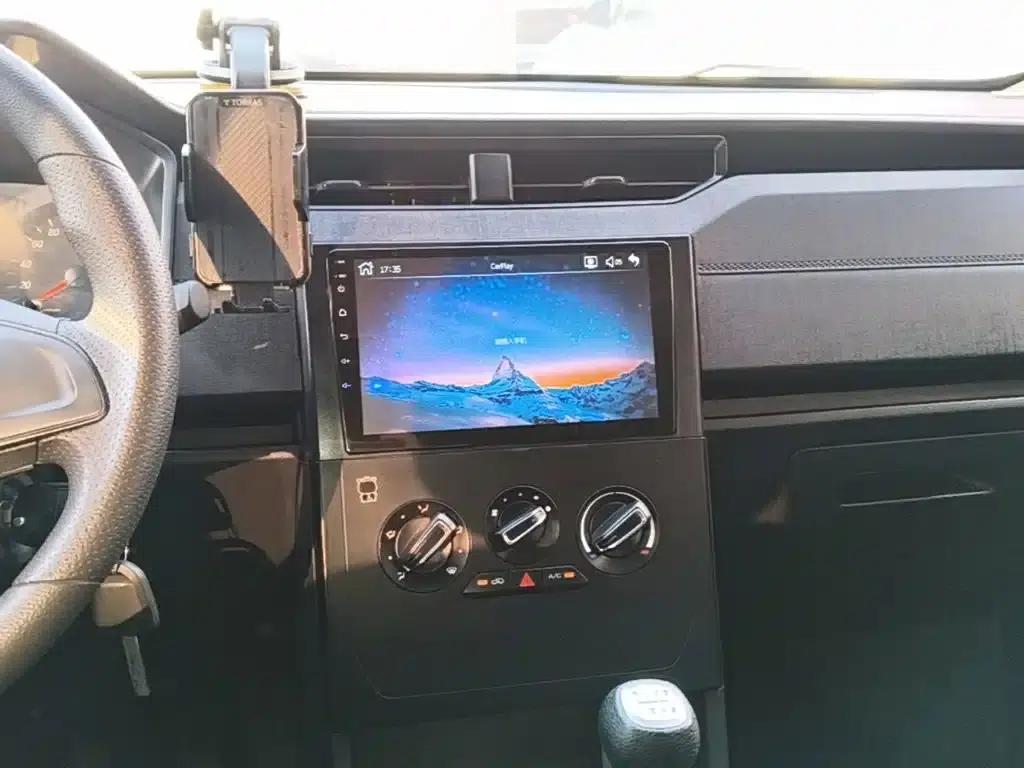 Wuling Hongguang PLUS 2019 1.5T Manual Standard 5-Seater — миниатюра 13