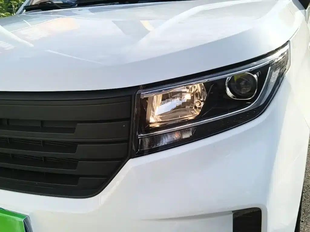 Wuling Hongguang PLUS 2019 1.5T Manual Standard 5-Seater — миниатюра 24