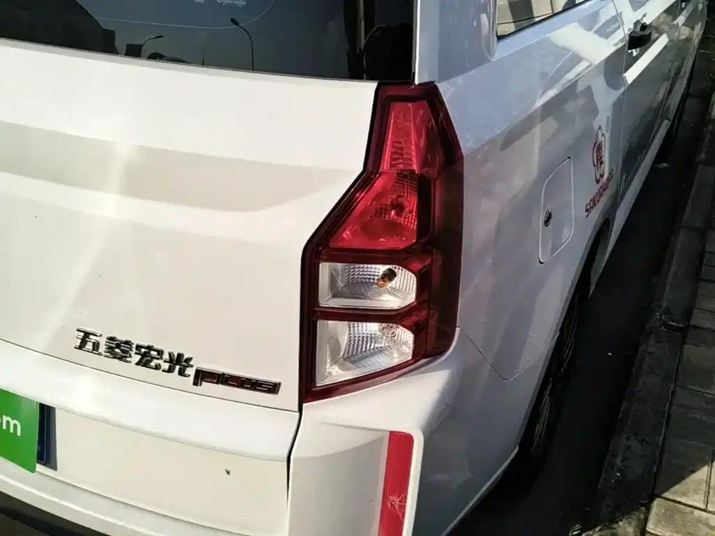 Wuling Hongguang PLUS 2019 1.5T Manual Standard 5-Seater — миниатюра 8