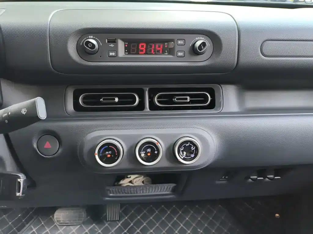Wuling Sunshine New Energy 2025 Model, 201km/h Comfort Edition — миниатюра 13