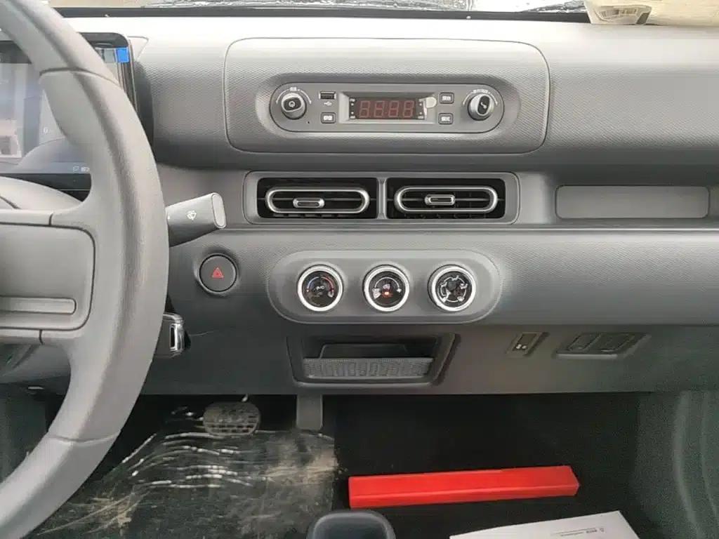 Wuling Sunshine New Energy 2025 Model 305km/h Progressive Edition — миниатюра 13