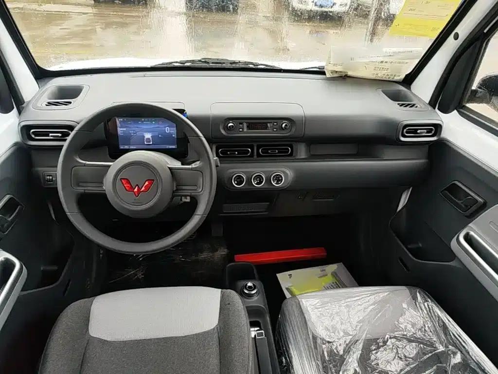 Wuling Sunshine New Energy 2025 Model 305km/h Progressive Edition — миниатюра 10