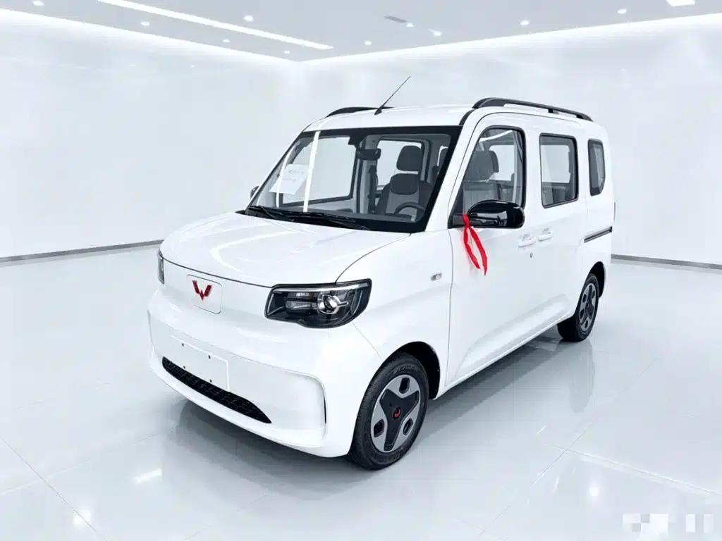 Wuling Sunshine New Energy 2025 Model 305km/h Progressive Edition — миниатюра 2