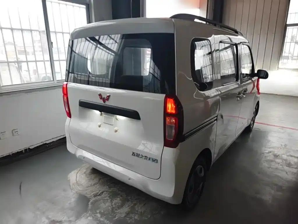 Wuling Sunshine New Energy 2025 Model 305km/h Progressive Edition — миниатюра 7