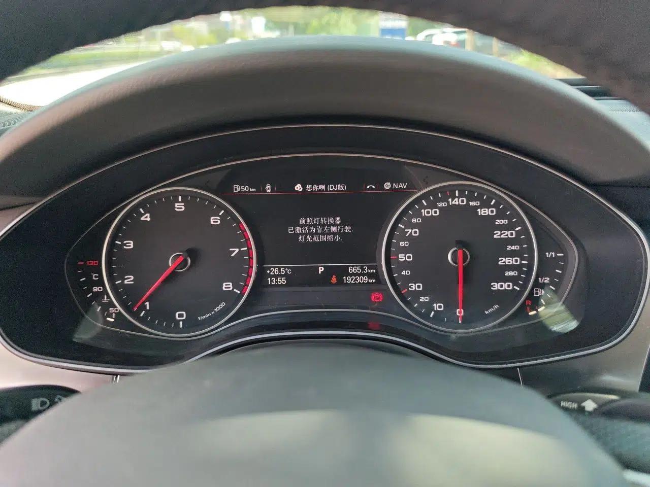 Audi A6L 2012 35 FSI Comfort Model — миниатюра 11