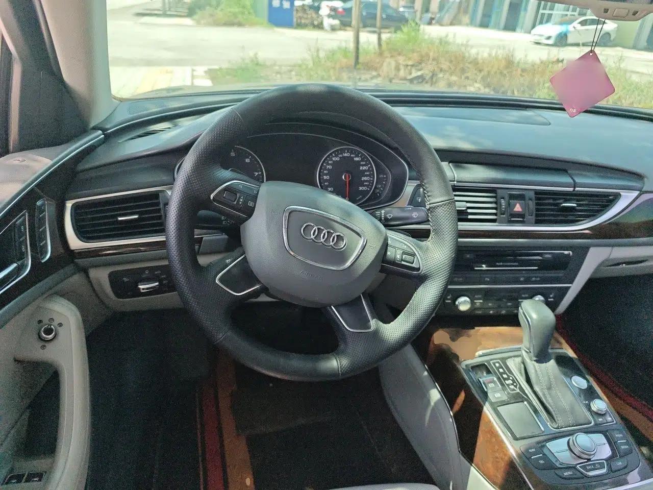 Audi A6L 2012 35 FSI Comfort Model — миниатюра 10