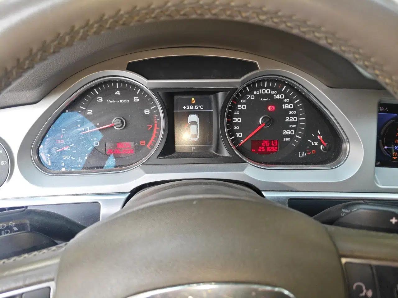 Audi A6L 2011 2.8 FSI Comfort Model — миниатюра 11
