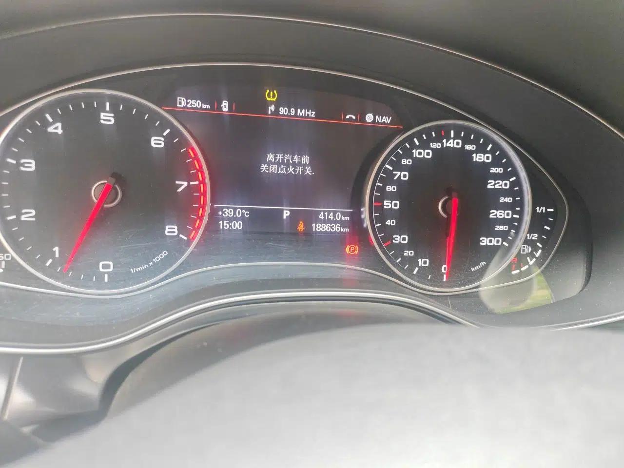 Audi A6L 2012 30 FSI Comfort Model — миниатюра 12