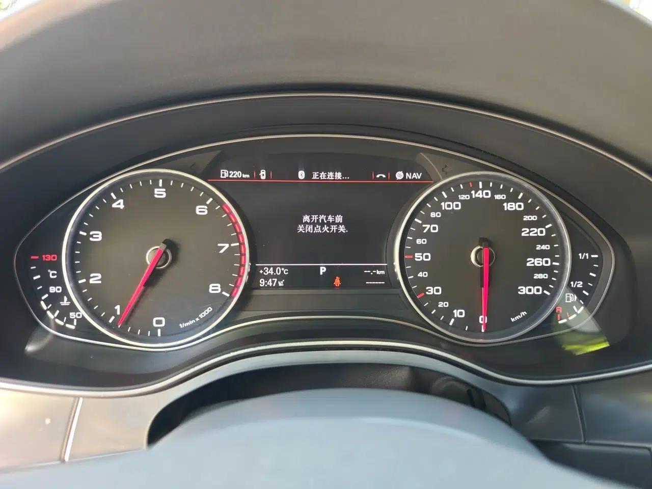 Audi A6L 2012 TFSI Standard Model — миниатюра 11