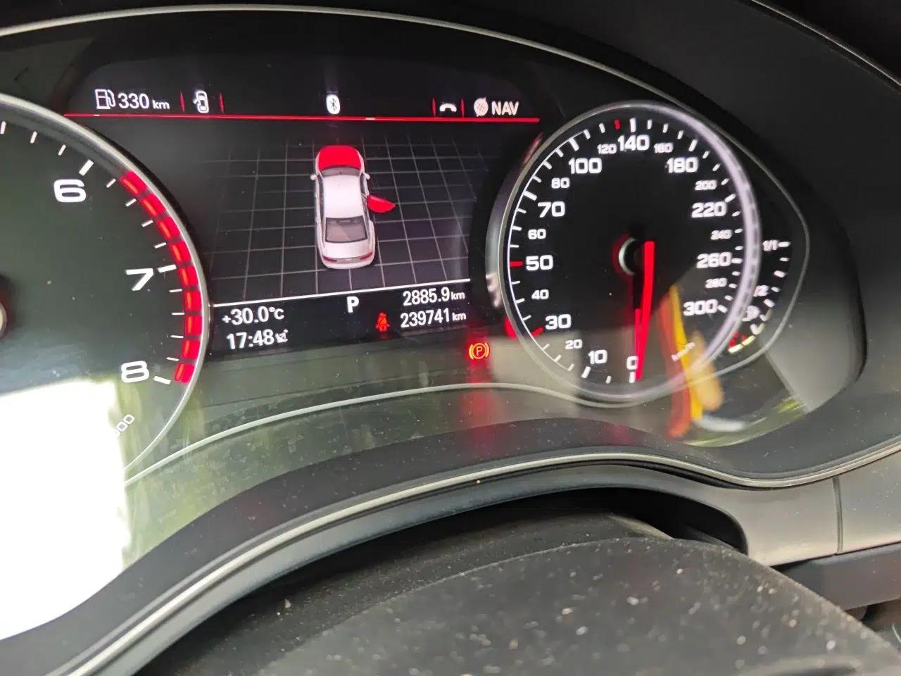 Audi A6L 2014 TFSI Standard Model — миниатюра 12