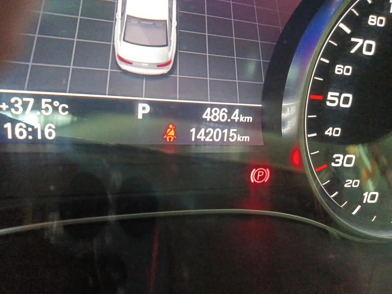 Audi A6L 2018 30th Anniversary Edition TFSI Trendy Model — миниатюра 12