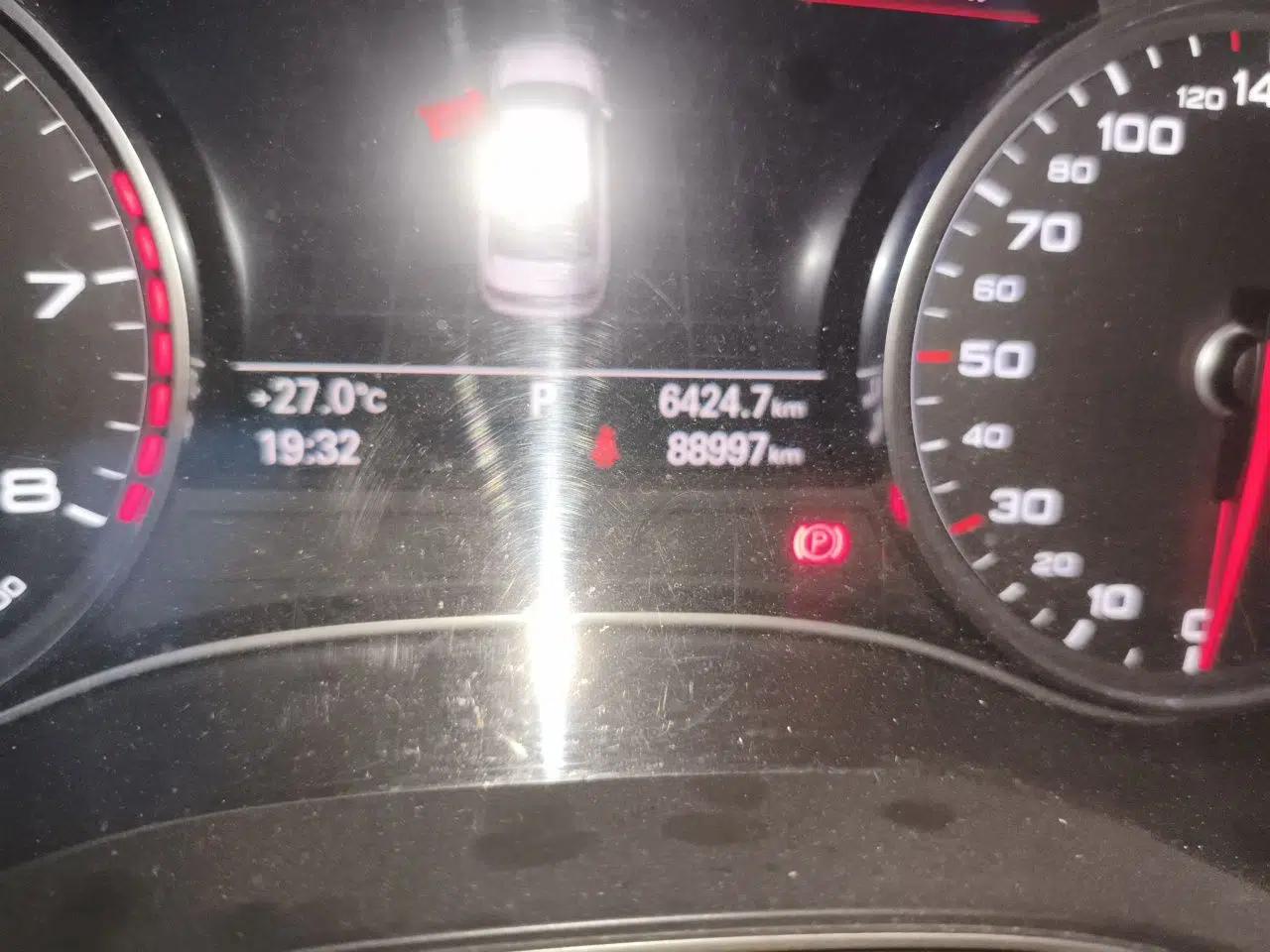 Audi A6L 2018 30th Anniversary Edition TFSI Trendy Model — миниатюра 12