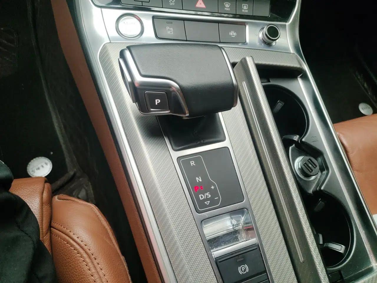 Audi A6L 2020 40 TFSI Luxury Prestige Edition — миниатюра 14