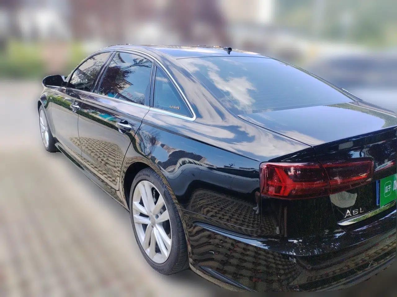 Audi A6L 2018 30th Anniversary Edition 45 TFSI quattro Luxury Model — миниатюра 4