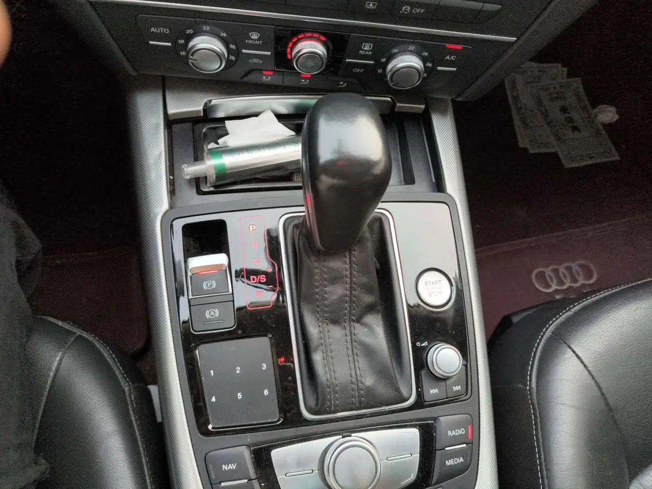 Audi A6L 2018 30th Anniversary Edition 35 TFSI Fashion Model — миниатюра 14