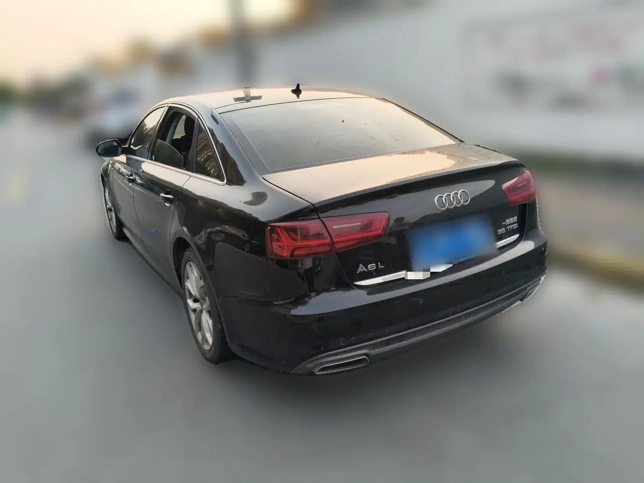 Audi A6L 2018 30th Anniversary Edition 35 TFSI Fashion Model — миниатюра 4