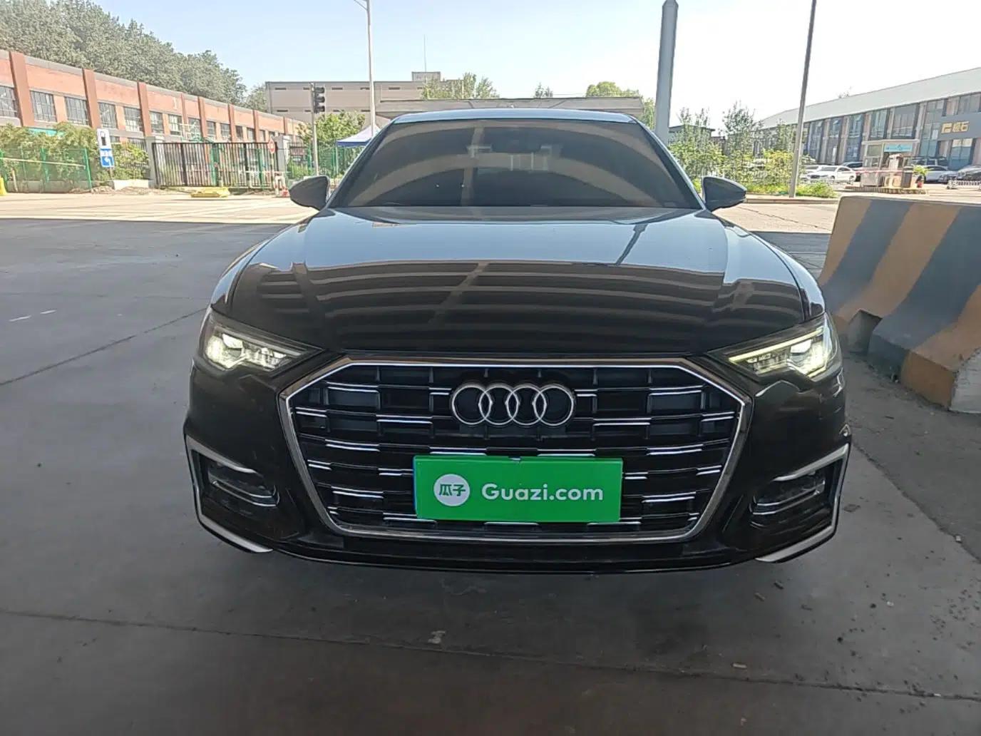 Audi A6L 2023 Revised 40 TFSI Luxury Dynamic Edition — миниатюра 2