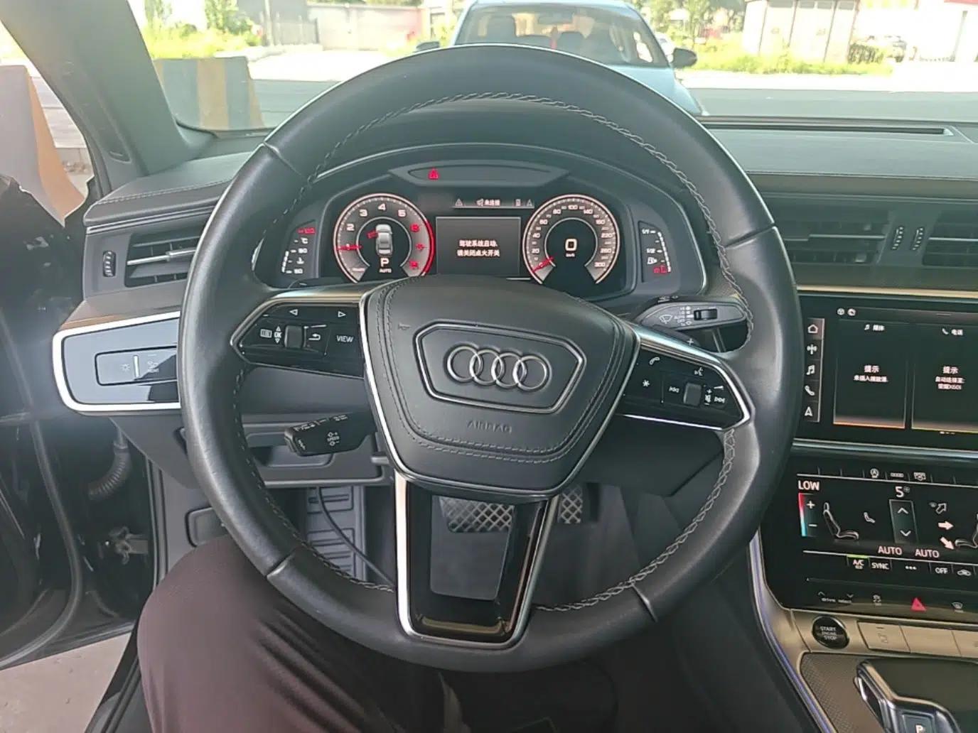 Audi A6L 2023 Revised 40 TFSI Luxury Dynamic Edition — миниатюра 13