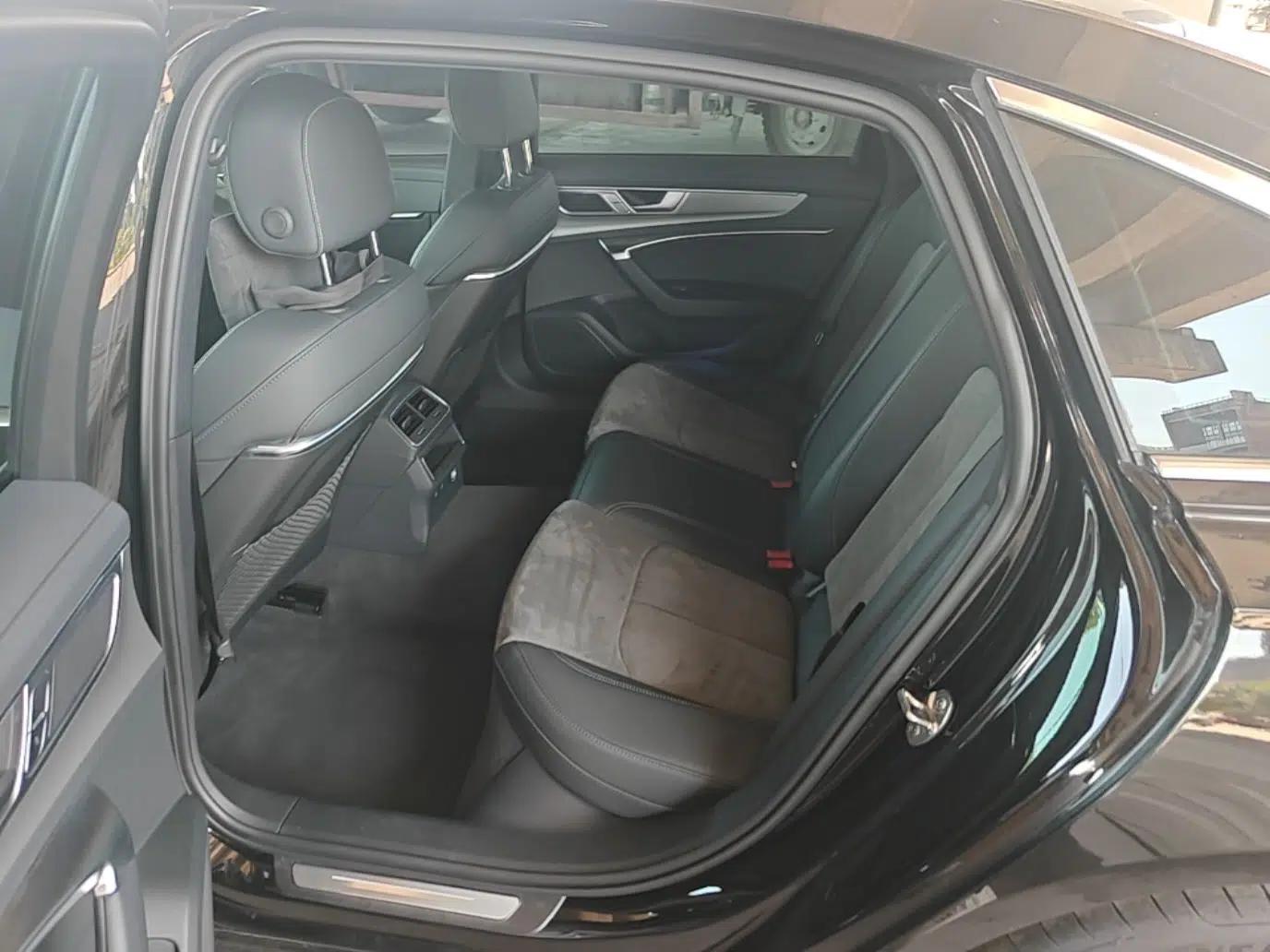 Audi A6L 2023 Revised 40 TFSI Luxury Dynamic Edition — миниатюра 20