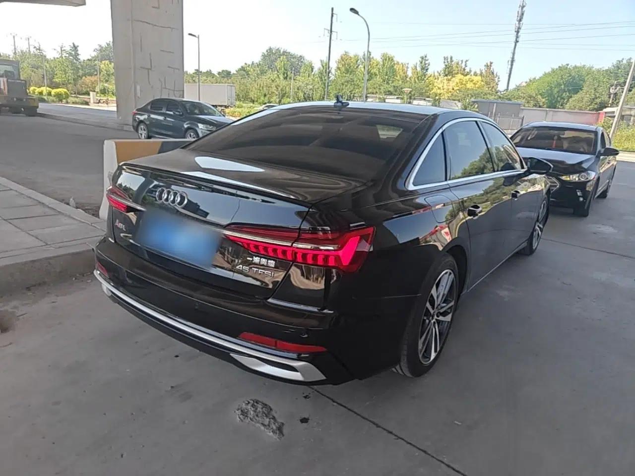 Audi A6L 2023 Revised 40 TFSI Luxury Dynamic Edition — миниатюра 6