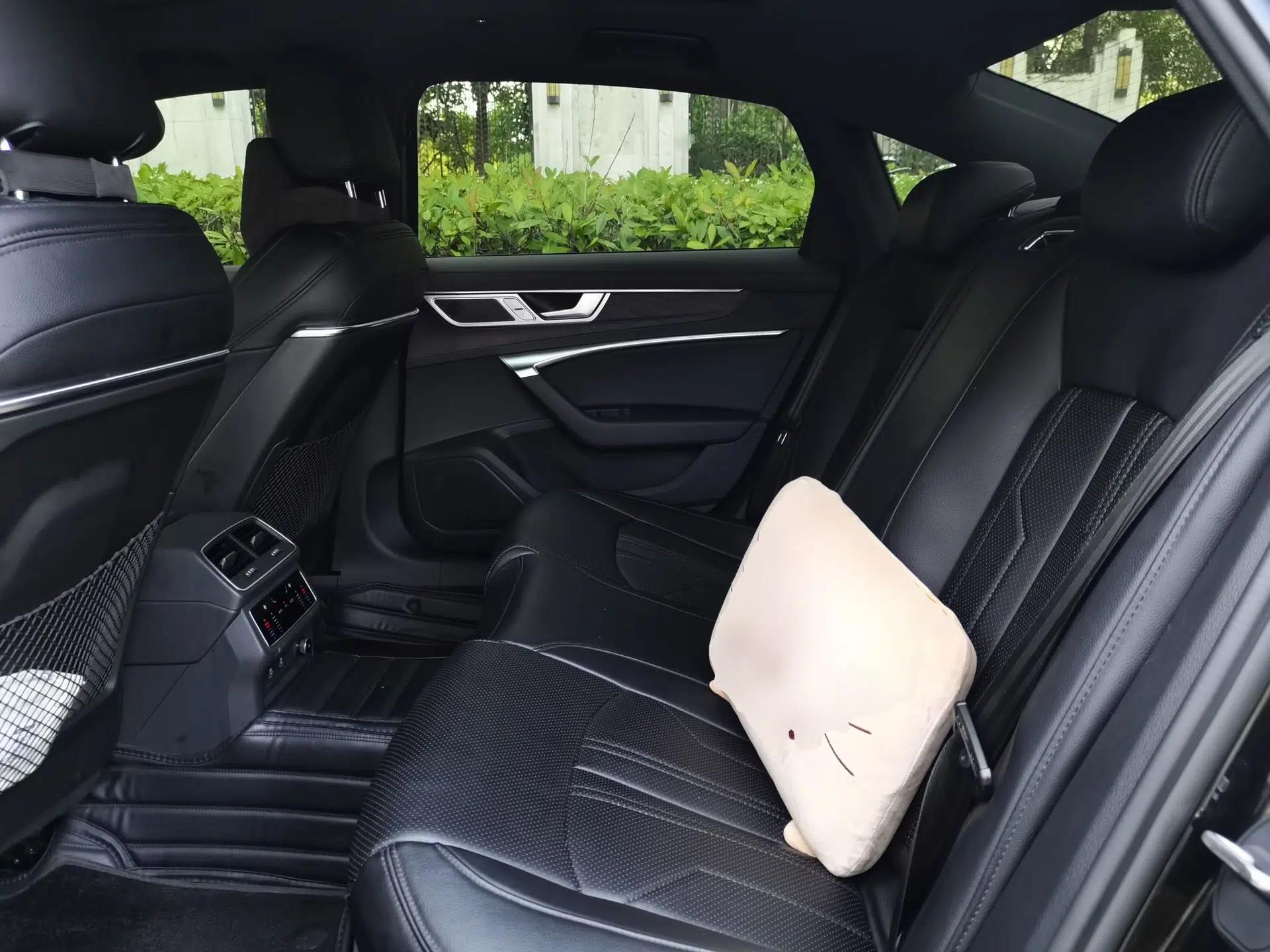 Audi A6L 2023 Revised Edition 45 TFSI quattro Prestige Dynamic Version — миниатюра 17