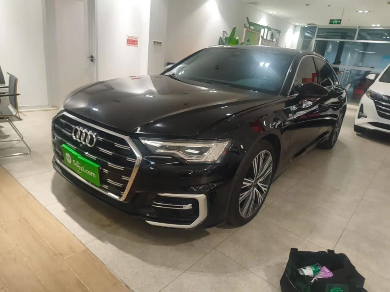 Audi A6L 2023 Revised Edition 45 TFSI quattro Prestige Dynamic Version — миниатюра 1