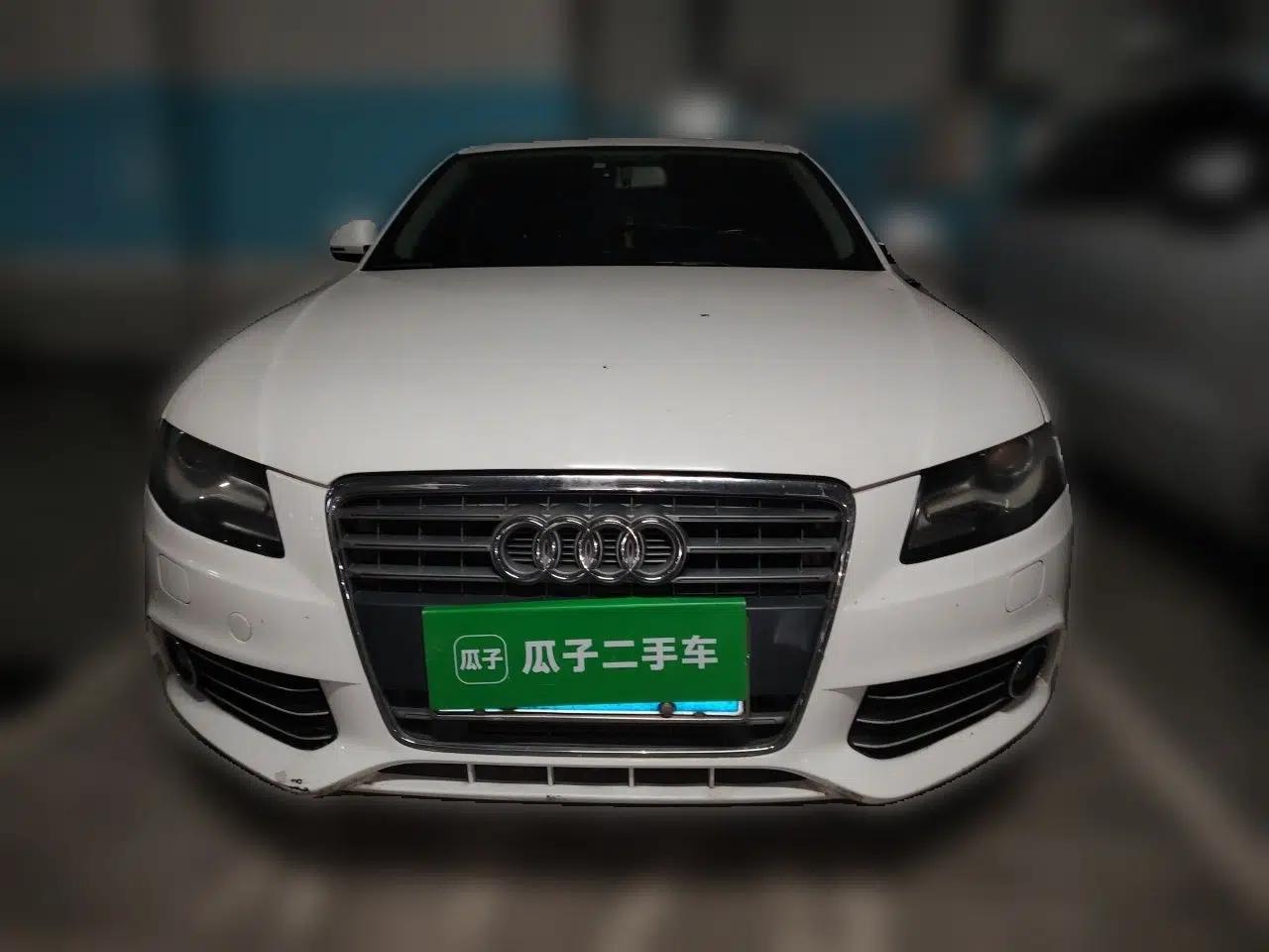 Audi A4L 2012 2.0 TFSI automatic Comfort trim level — миниатюра 2