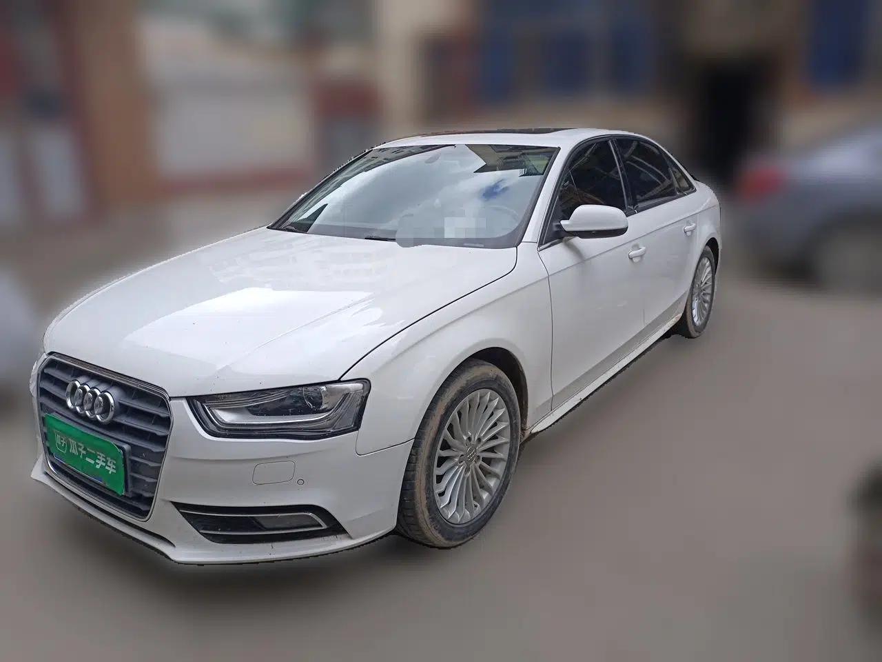 Audi A4L 2015 35 TFSI Automatic Comfort Model — миниатюра 1
