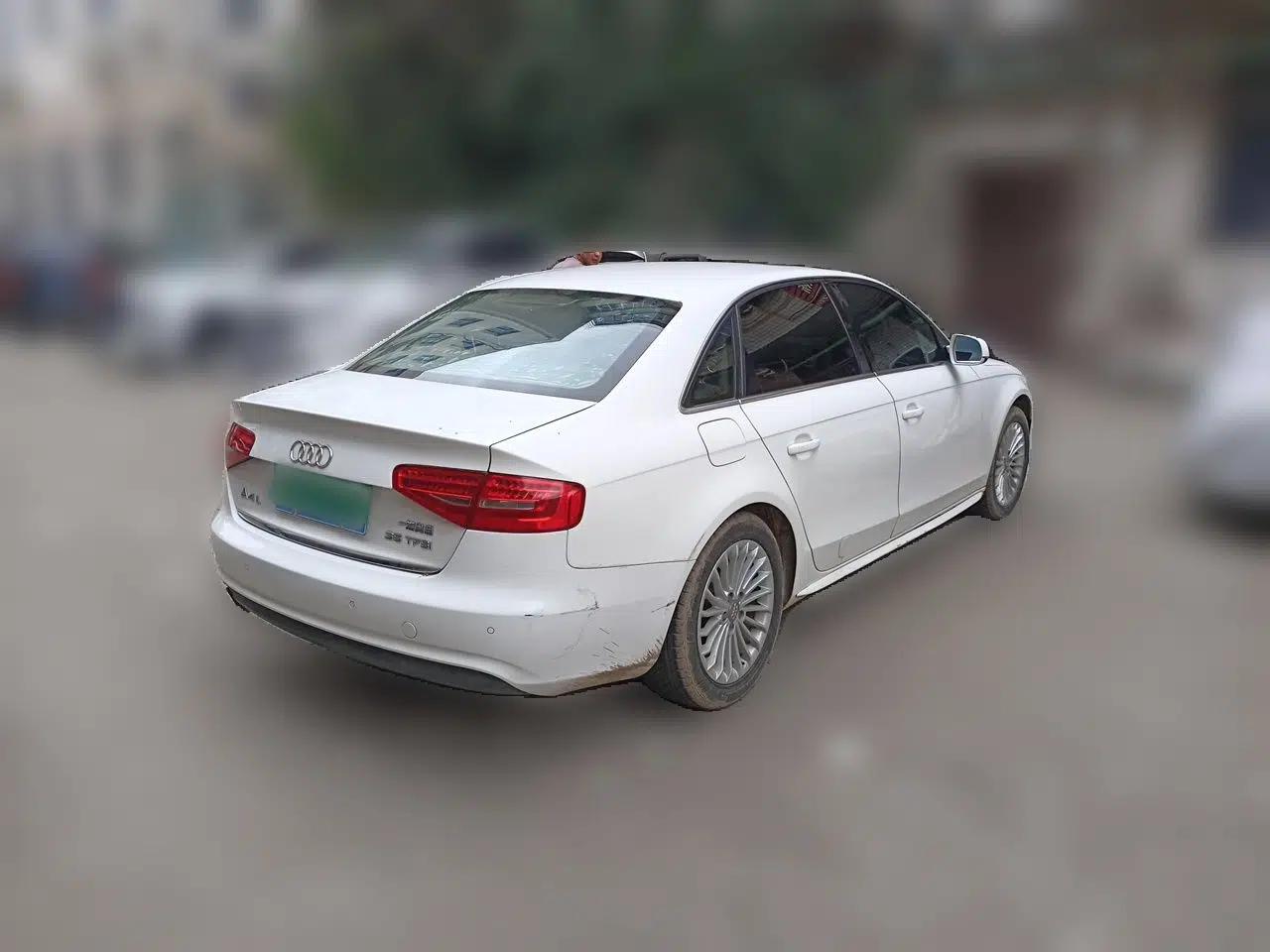 Audi A4L 2015 35 TFSI Automatic Comfort Model — миниатюра 6